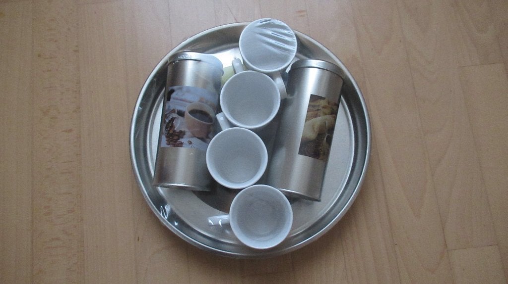 Dienblad met 4 koffiekopjes en 2 pads voorraadbussen (Nieuw), Huis en Inrichting, Ophalen, Nieuw, Overige stijlen, Kop(pen) en/of Schotel(s)