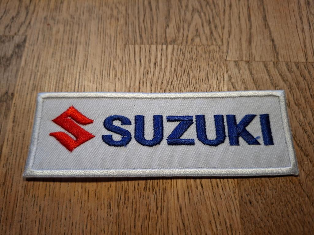 Stoffen strijkemblemen Suzuki, Ophalen of Verzenden