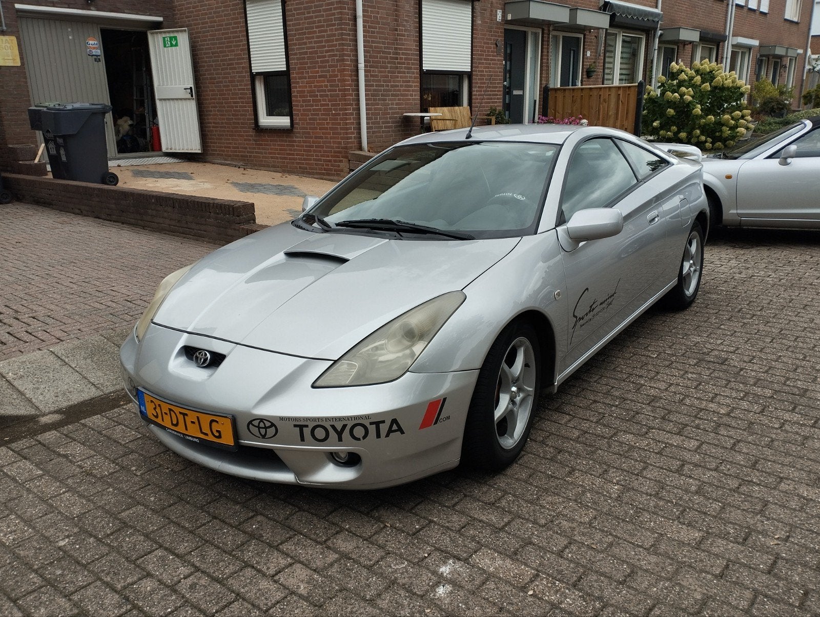 Toyota Celica 1.8 16V Vvti 1999 Grijs, 1794 cc, 4 stoelen, 49 €/maand, Origineel Nederlands