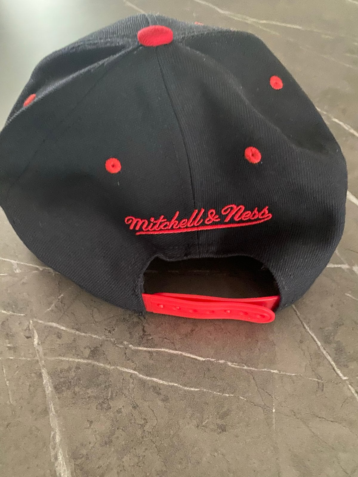 Mitchell & Ness Chicago Bulls Snapback Cap - Nieuw & Verstel, Ophalen of Verzenden, Nieuw, One size fits all, Pet