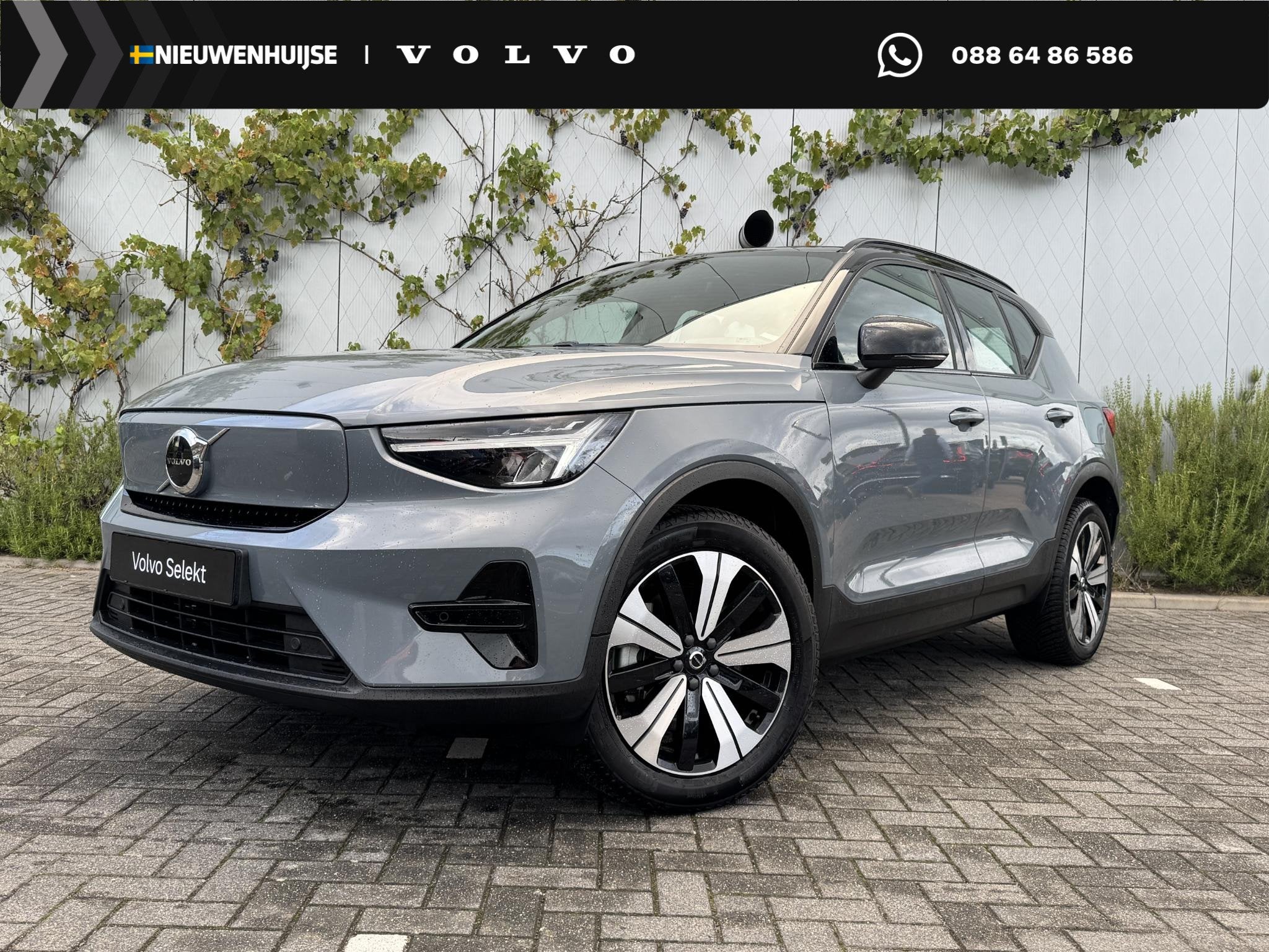 Volvo XC40 Recharge Core 70 kWh | Stoel + Stuurverwarming |