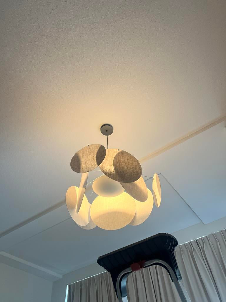 Designer heli Hanglamp offwhite - Zeer goed, Huis en Inrichting, Lampen | Hanglampen, Ophalen of Verzenden, Zo goed als nieuw
