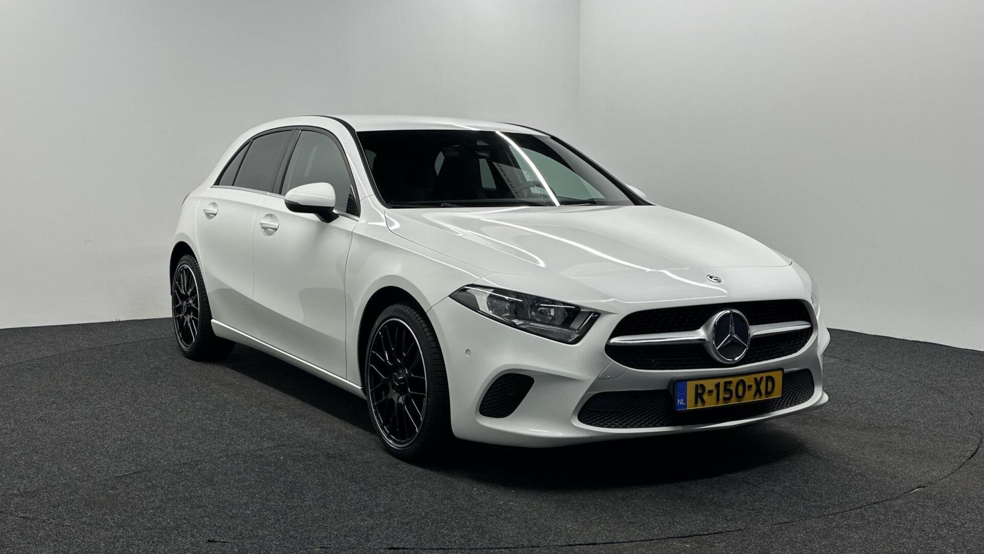 Foto 3 van Mercedes A-klasse 200 Advantage LEER NAVI CAMERA CRUISE LM E