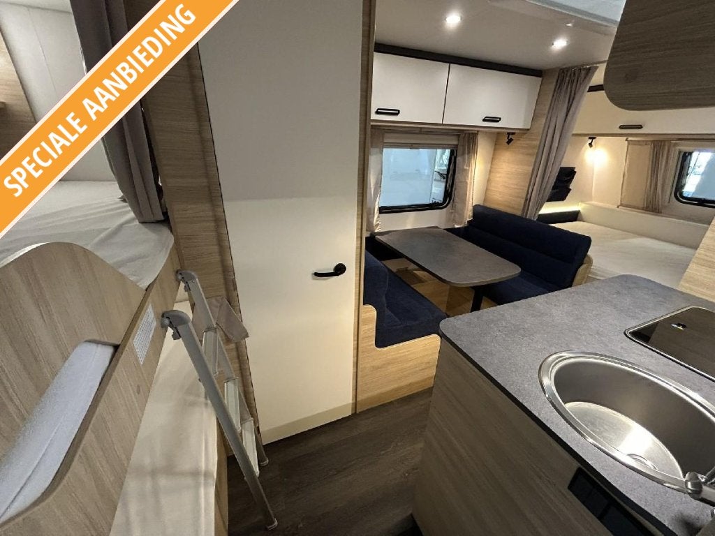 Caravelair Alba 466 - 6 slaapplaatsen - stapelbed, Caravans en Kamperen, Bedrijf, 750 - 1000 kg, 5 tot 6 meter, Tot en met 6