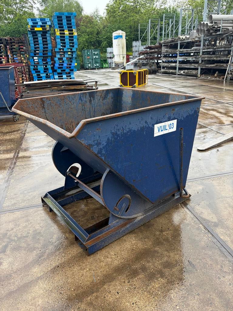 Robuuste vuilcontainer met kiepfunctie, Ophalen