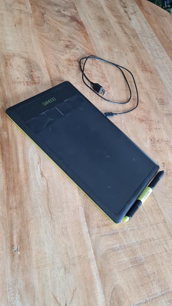 Wacom Bamboo CTH 470 tekentablet met pen en kabel, Gebruikt, Multi-touch, Ophalen of Verzenden, Wacom