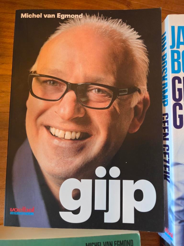 6 Voetbalboeken: Gijp, Paul Gascoigne, Jan Boskamp, Ophalen of Verzenden, Gelezen, Michel van Egmond, Wim de Bock, Balsport