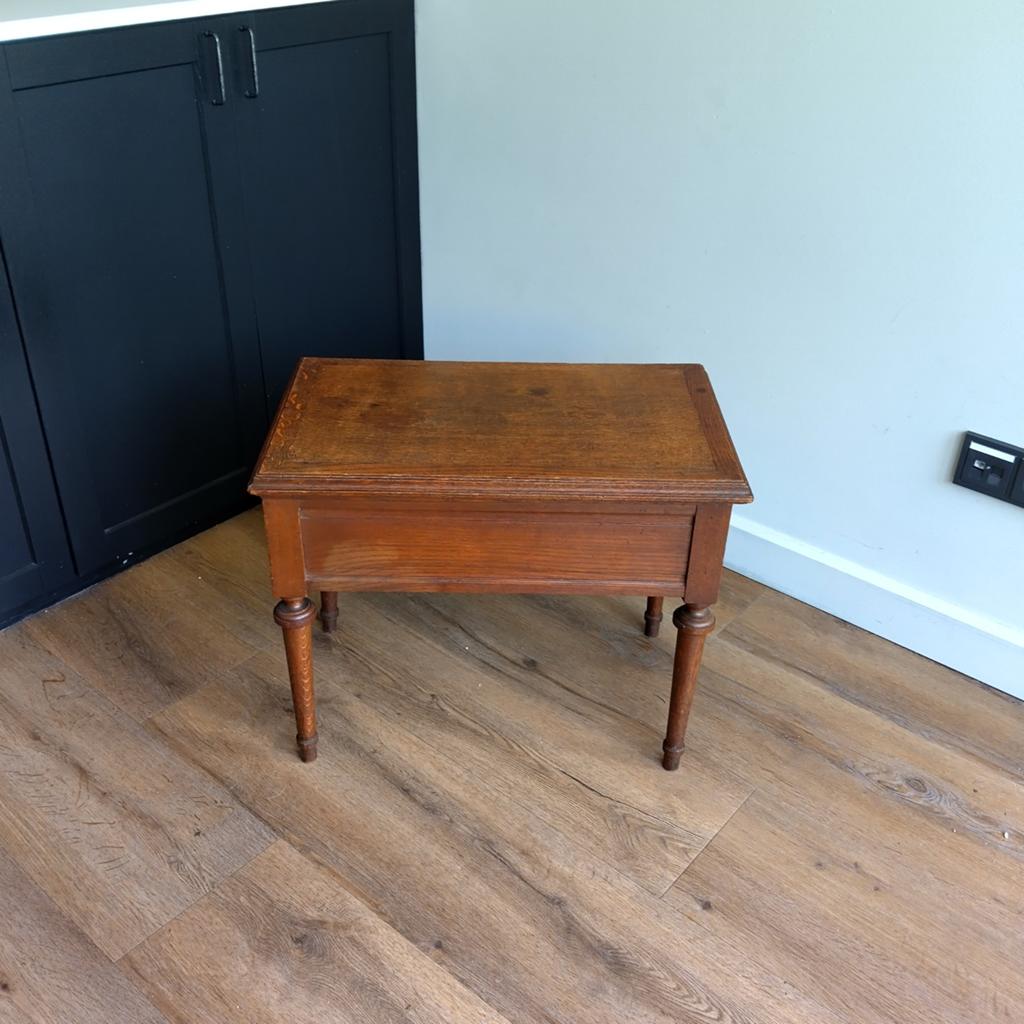 Antiek houten bijzettafel, Ophalen
