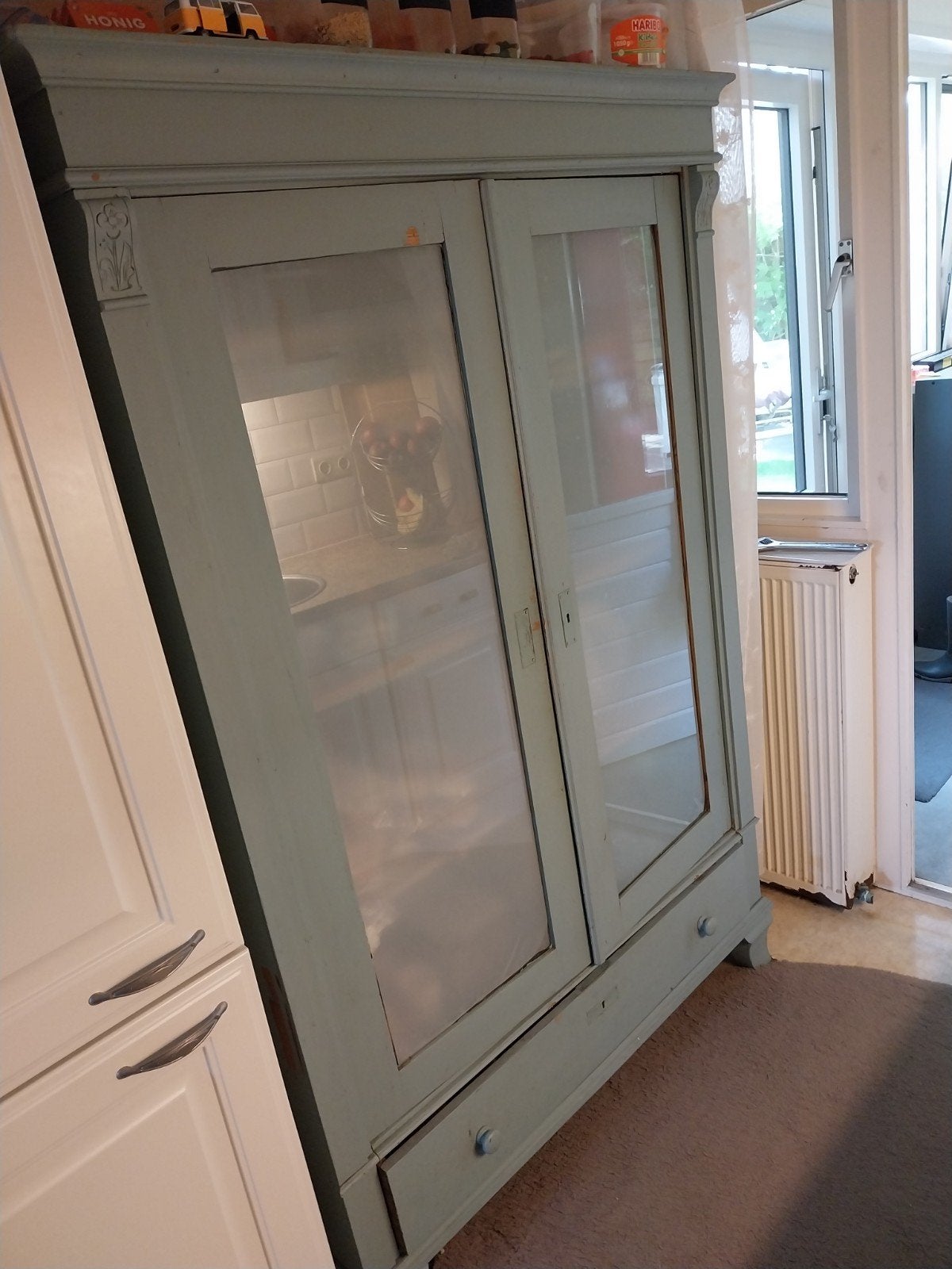 Mooie oude kast., Ophalen