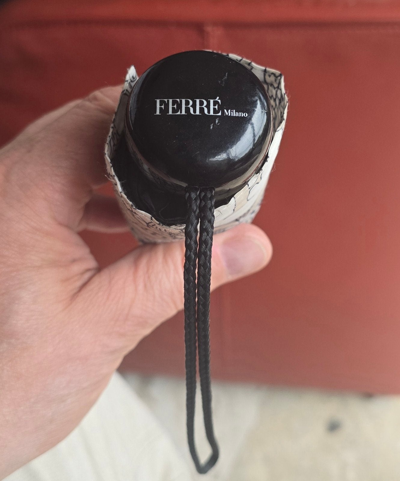 Ferre Milano opvouwbare paraplu met barokprint, Sieraden, Tassen en Uiterlijk, Paraplu's, Ophalen, Gebruikt, Zwart