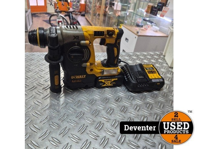 DeWalt DCH273 Combihamer Met accu 18v/4.0 Ah en lader, Dewalt, Zo goed als nieuw, Support@dewalt.com, 701 E. Joppa Road
Towson, MD 21286
USA