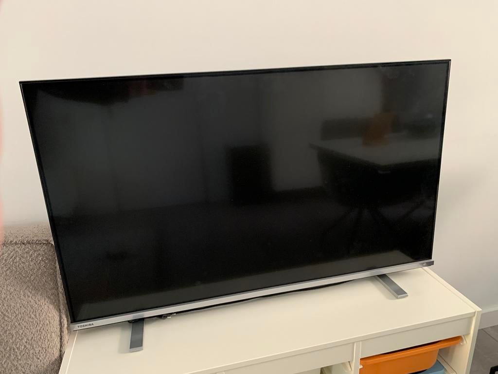 Toshiba smart tv 43ul4b63dg, Ophalen, Toshiba, 50 Hz, Zo goed als nieuw