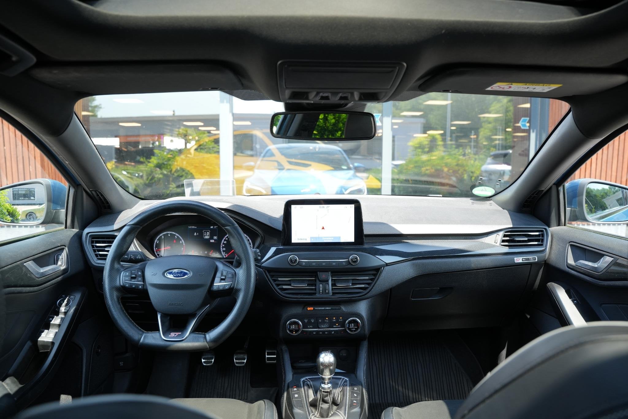 Ford Focus 2.3 EcoBoost ST-X Panorama dak 280PK, 1408 kg, Stof, Gebruikt, Euro 6
