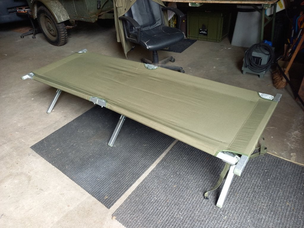 Veldbed uit leger, Ophalen, Landmacht, Nederland