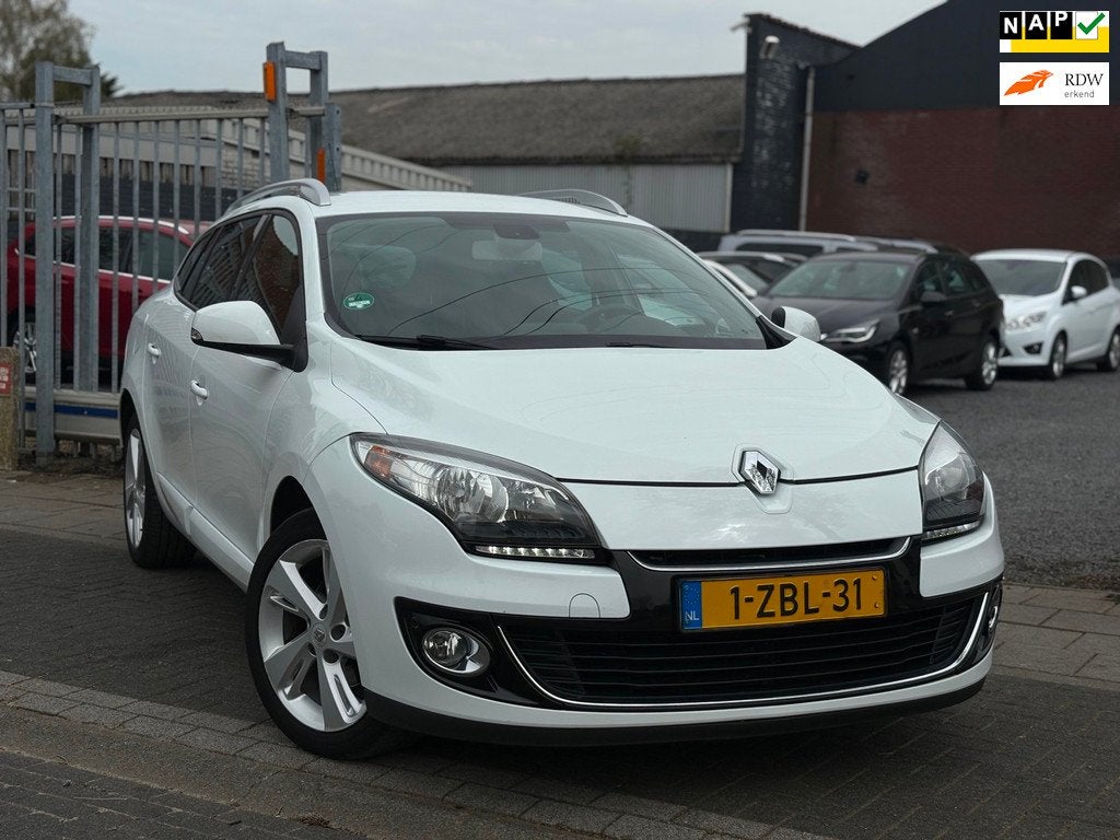 Renault Mégane Estate 1.2 TCe Dynamique | Navigatie | Trekh, Auto's, Voorwielaandrijving, Euro 5, Stof, Gebruikt