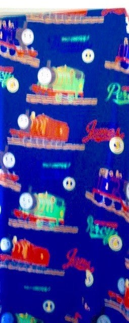 '2 VROLIJKE GORDIJNEN THOMAS DE TREIN ,VERDUISTEREND,, Ophalen of Verzenden, Blauw, Verduisterend, 240 cm