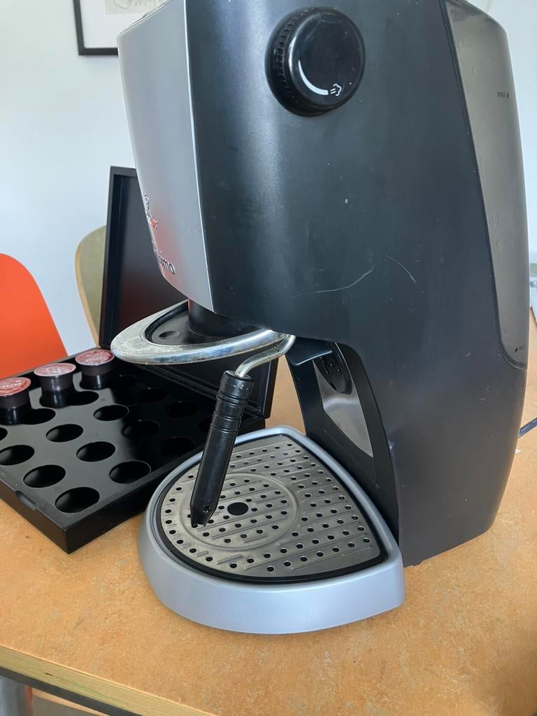 Capsule koffieautomaat cafissimo van Tschibo Duitsland, Witgoed en Apparatuur, Koffiezetapparaten, Koffiepads en cups, Koffiemachine