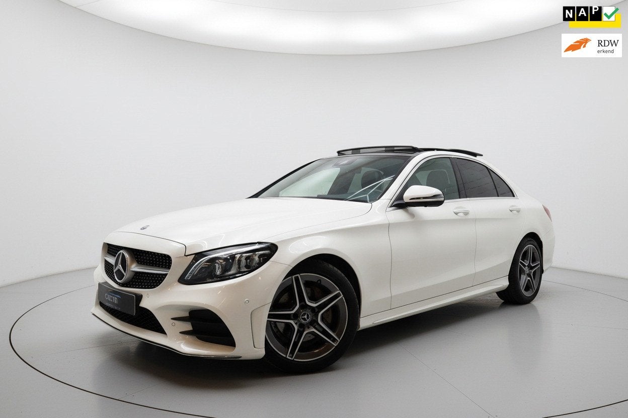 Mercedes-Benz C-klasse 160 AMG PANO WIDESCREEN 360 CAM, Auto's, 4 cilinders, 129 pk, Wit, Sedan