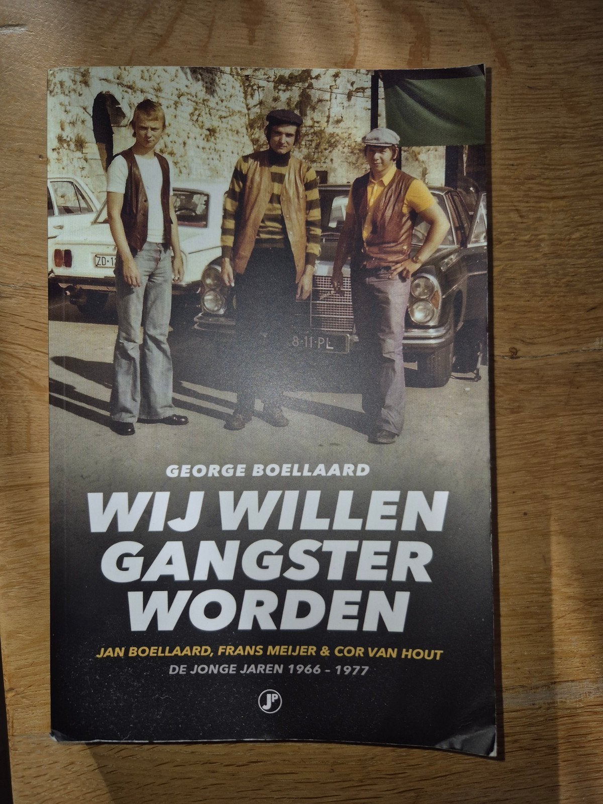 Boek:wij willen gangster worden/bloedgabbrtd, Boeken, Avontuur en Actie, Gelezen, Ophalen of Verzenden