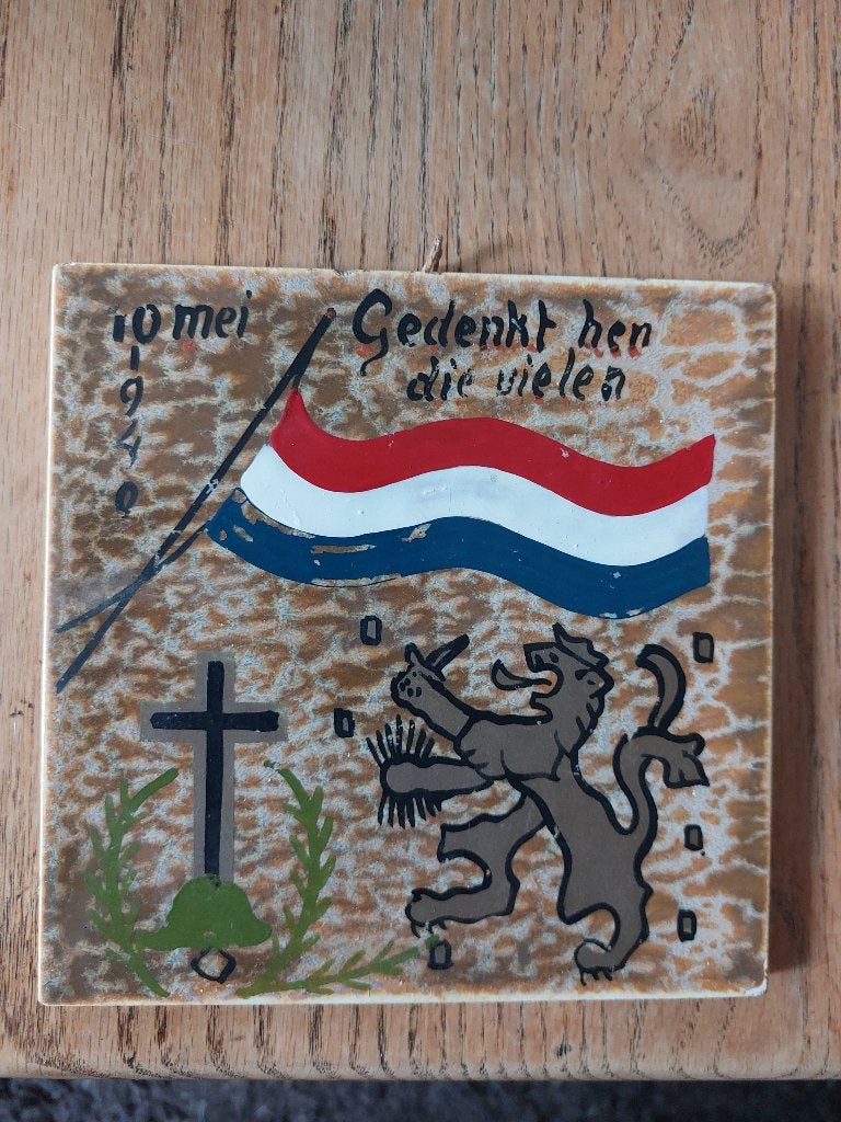 Herdenkingstegel 10 mei 1940, Antiek en Kunst, Ophalen of Verzenden