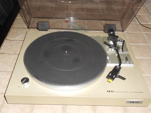 Akai draaitafel AP B20 zilverkleurig..netjes en prima!!, Ophalen of Verzenden, Gebruikt, Akai