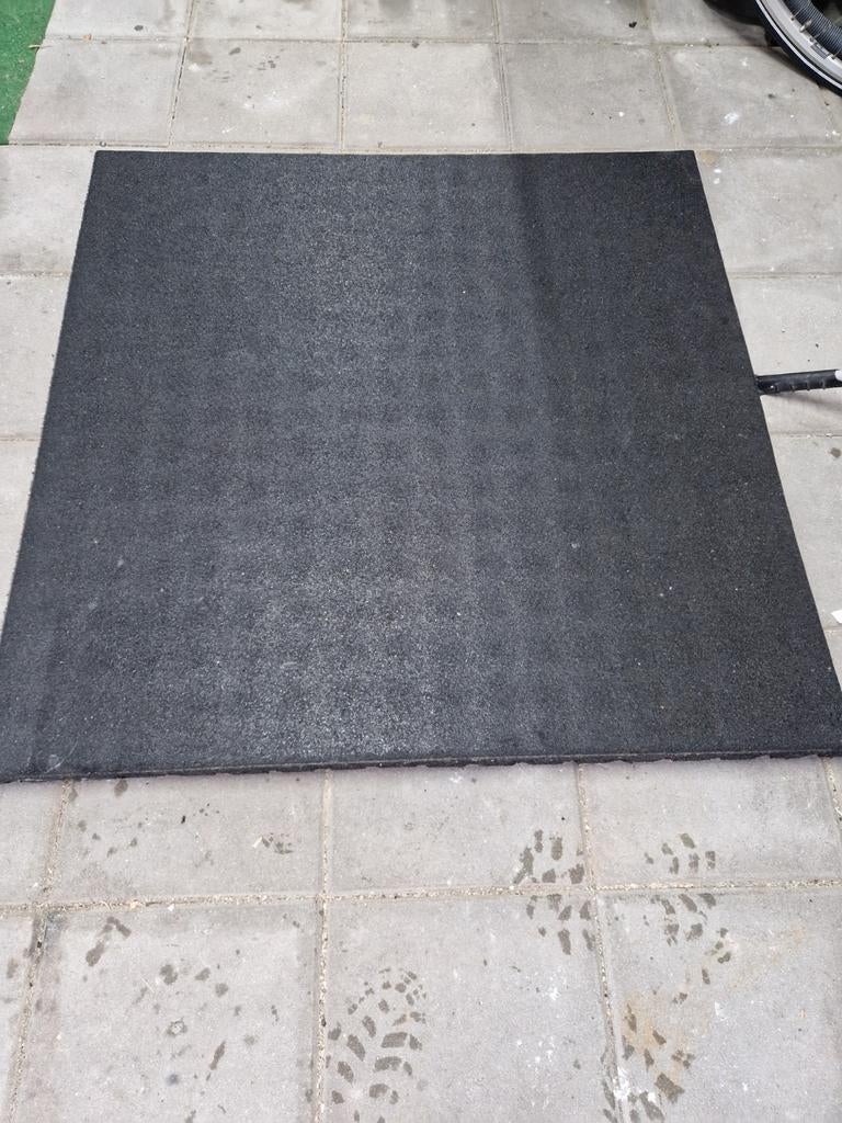 100x100x4,5 rubber tegel, Sport en Fitness, Fitnessmaterialen, Ophalen