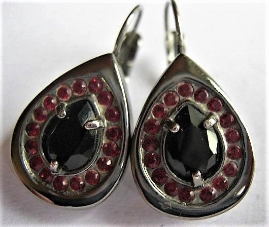 Dyrberg Kern, Denmark, prachtige oorbellen Swarovski kristal, Ophalen of Verzenden, Zo goed als nieuw, Zilver, Overige materialen
