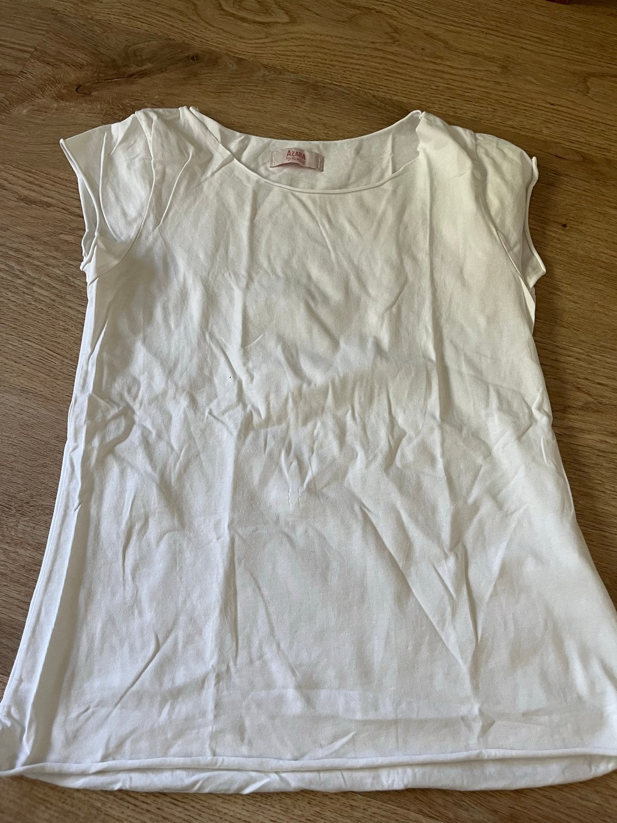 Wit T-shirt Azara mt S, Kleding | Dames, Ophalen of Verzenden, Zo goed als nieuw, Wit, Korte mouw
