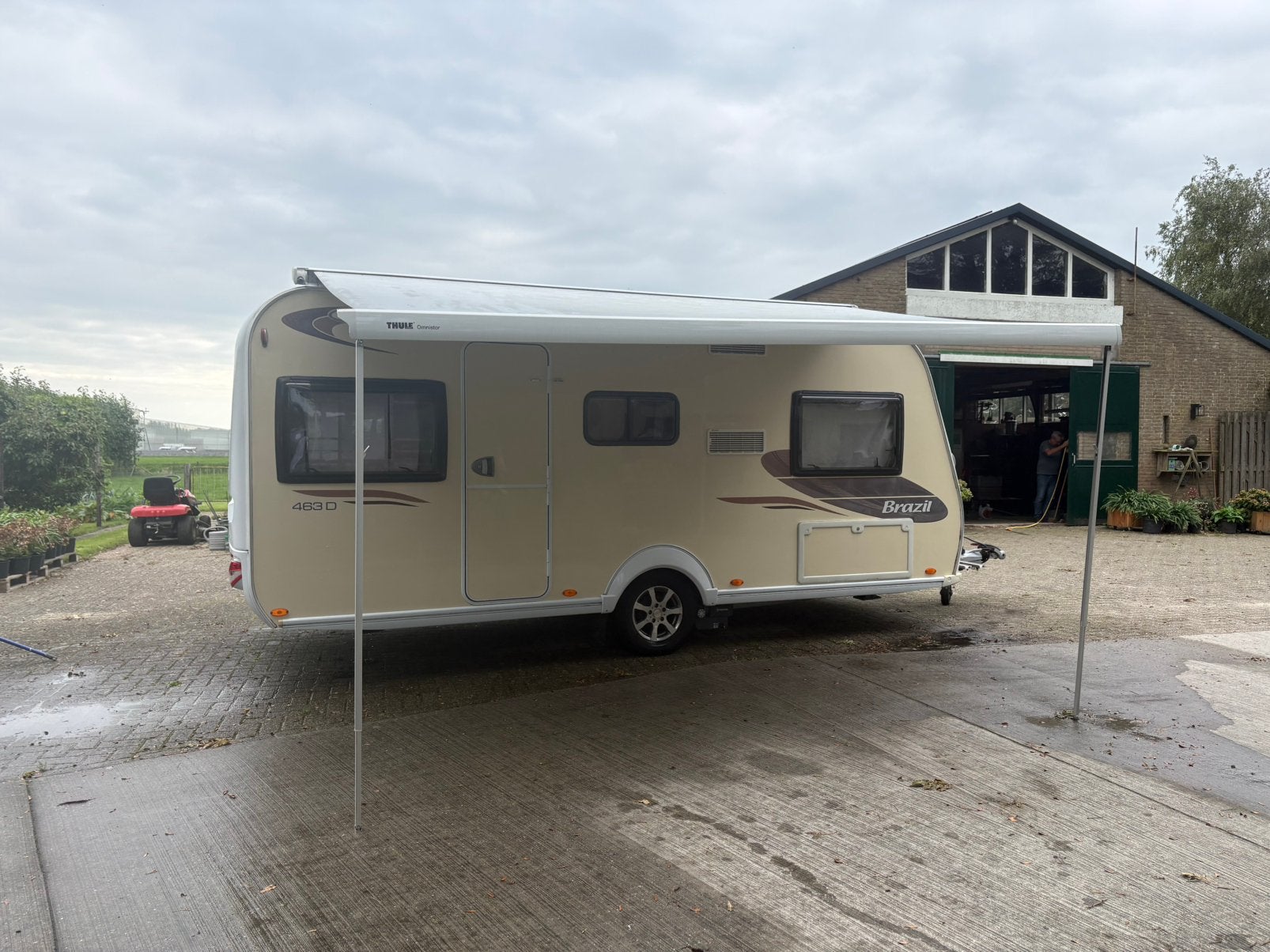 LMC Musica 463 D Brazil – Mover – Thule Luifel - €18.950, Caravans en Kamperen, Rondzit, Koelkast, Dwarsbed, Particulier