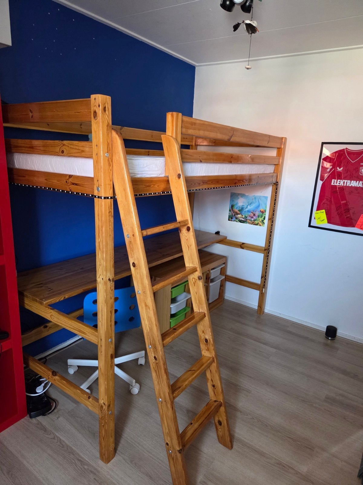 Hoogslaper met bureau en incl. Tent, Ophalen