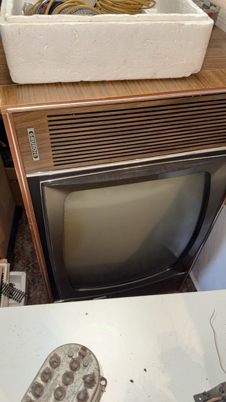 Vintage Grundig Televisie - Klassieke Retro TV, Antiek en Kunst, Antiek | Tv's en Audio, Ophalen