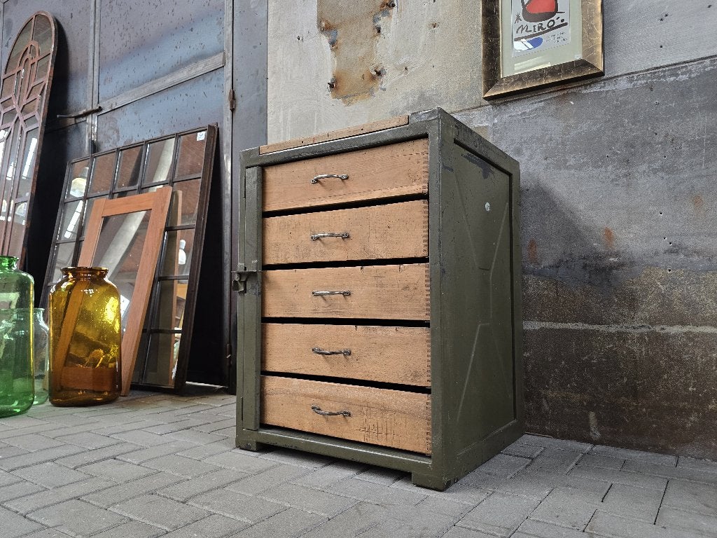 Industriele Stalen Ladekast Groen Vintage Lade Kast Dressoir, Huis en Inrichting, Kasten | Ladekasten, Gebruikt, Antiek Retro Vintage Landelijk Industrieel