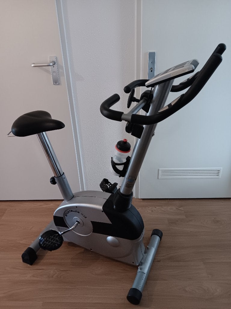 Hometrainer met calorie- en snelheidsmeting, verstelbaar, Sport en Fitness, Ophalen, Gebruikt, Rug, Metaal