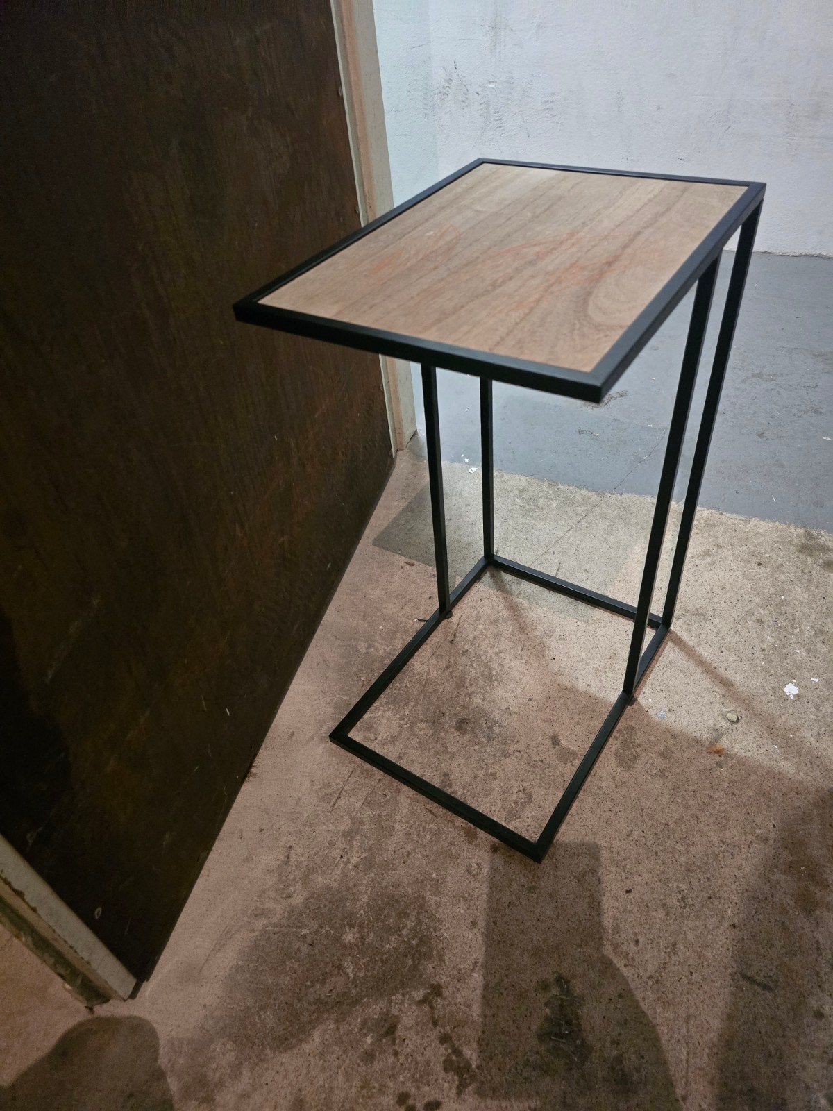 bijzettafel, Huis en Inrichting, Tafels | Bijzettafels, Ophalen of Verzenden, Rond, Minder dan 55 cm, 45 tot 60 cm
