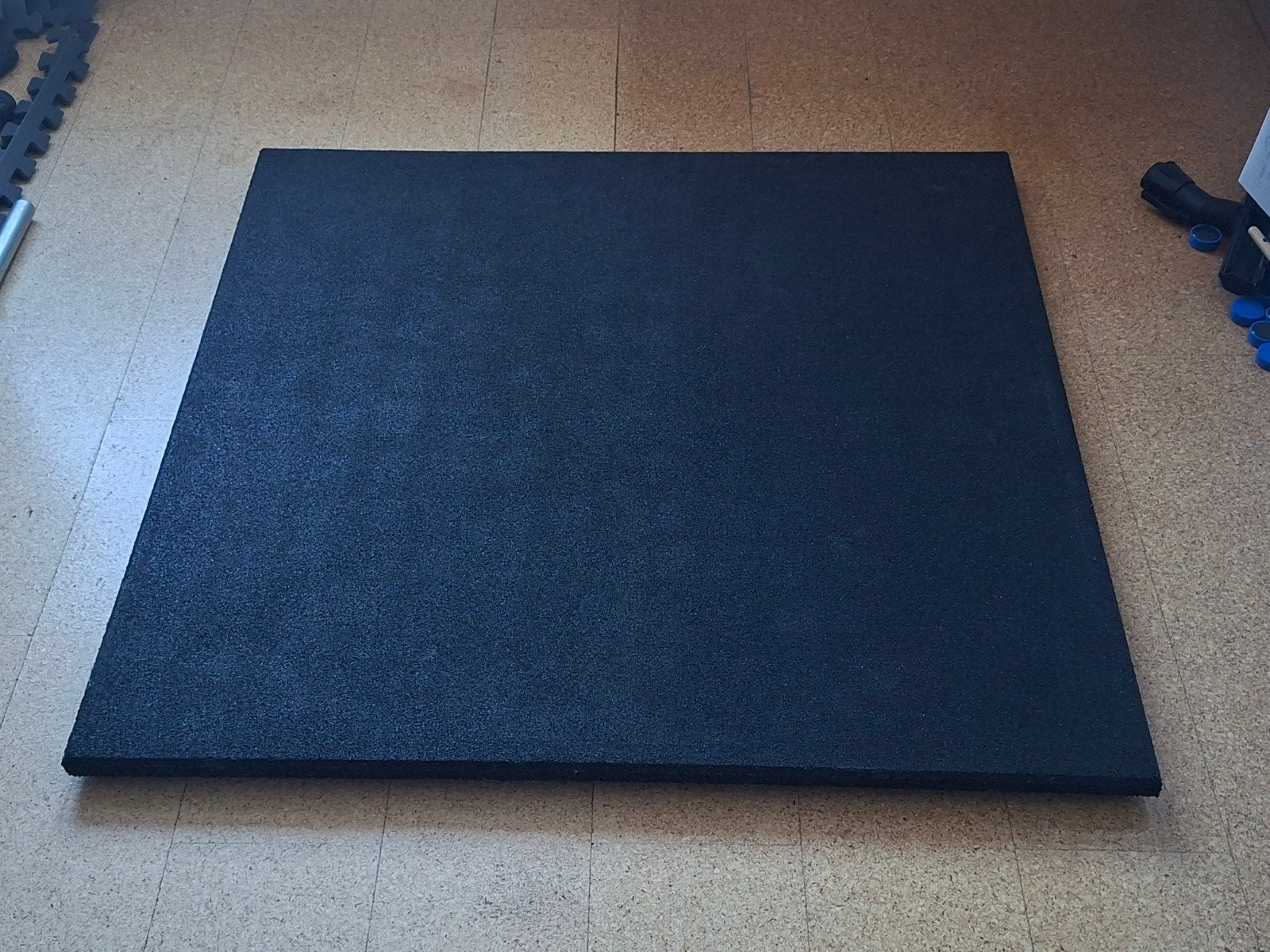 Rubber mat 100x100x4,5cm, Sport en Fitness, Fitnessmaterialen, Ophalen, Zo goed als nieuw, Fitnessmat
