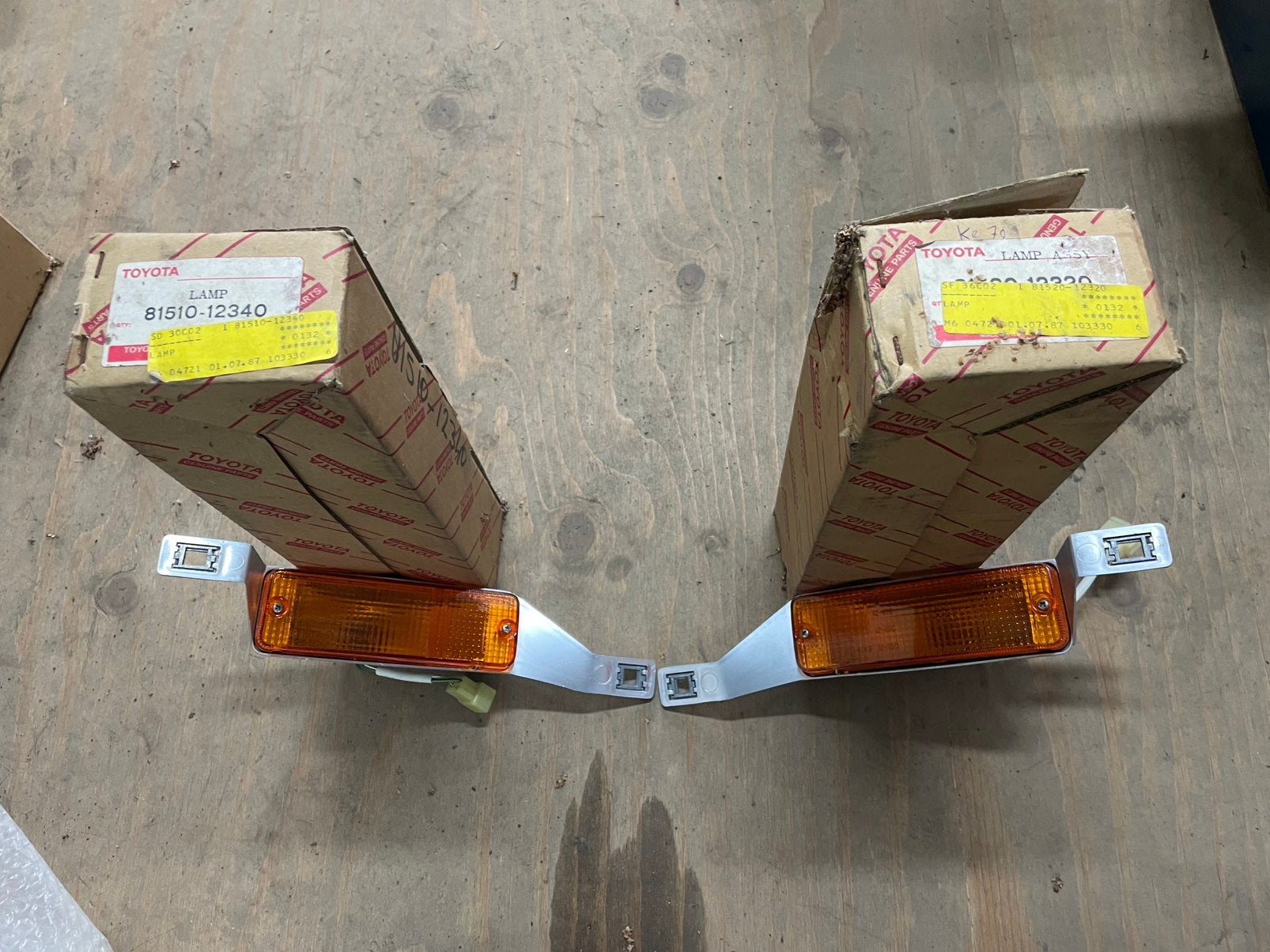 Toyota corolla ke70 set knipperlichten nieuw, Ophalen of Verzenden