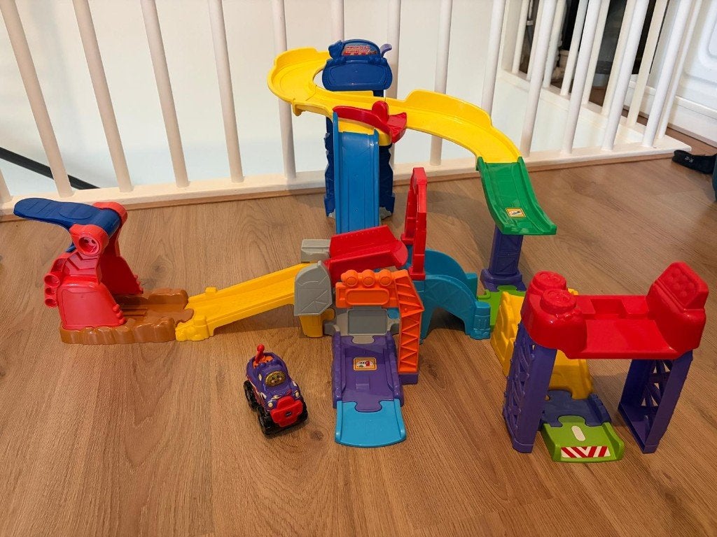 toet toet monstertruck stuntparcours, Ophalen, Gebruikt