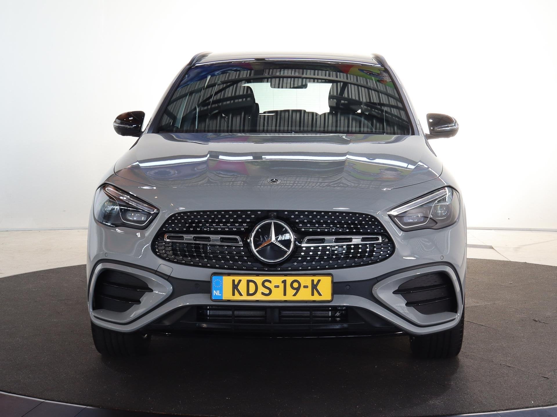 Mercedes-Benz GLA 250e Business Solution AMG | Night | AMG L, 1800 kg, 4 cilinders, 16 kWh, 163 pk