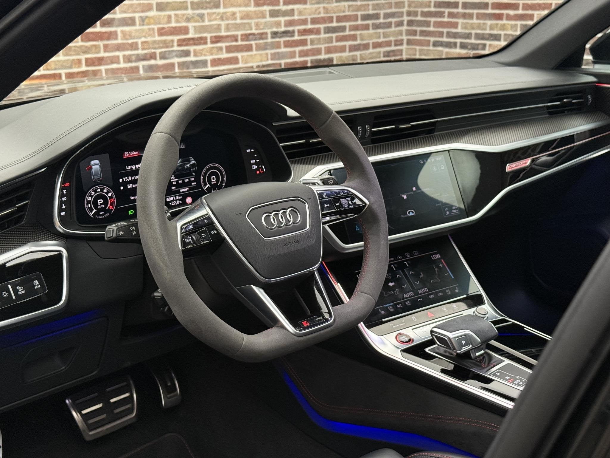Audi RS6 Avant TFSI quattro | Bang & Olufsen| Dak| Head-up|, Automaat, Dealer onderhouden, 600 pk, Leder