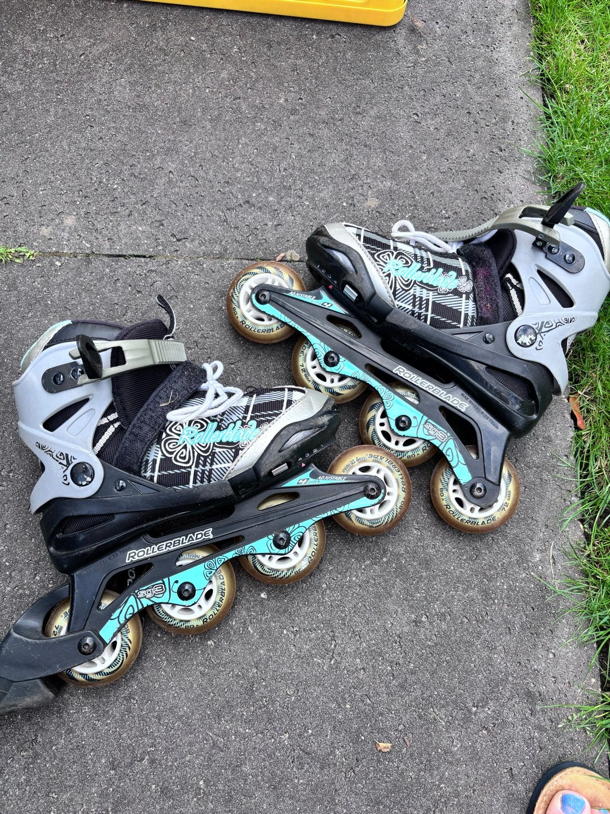 Verstelbare Rollerblade inline skates - Maat 32-35, Kinderen, Inline skates 4 wielen, Ophalen, Overige merken