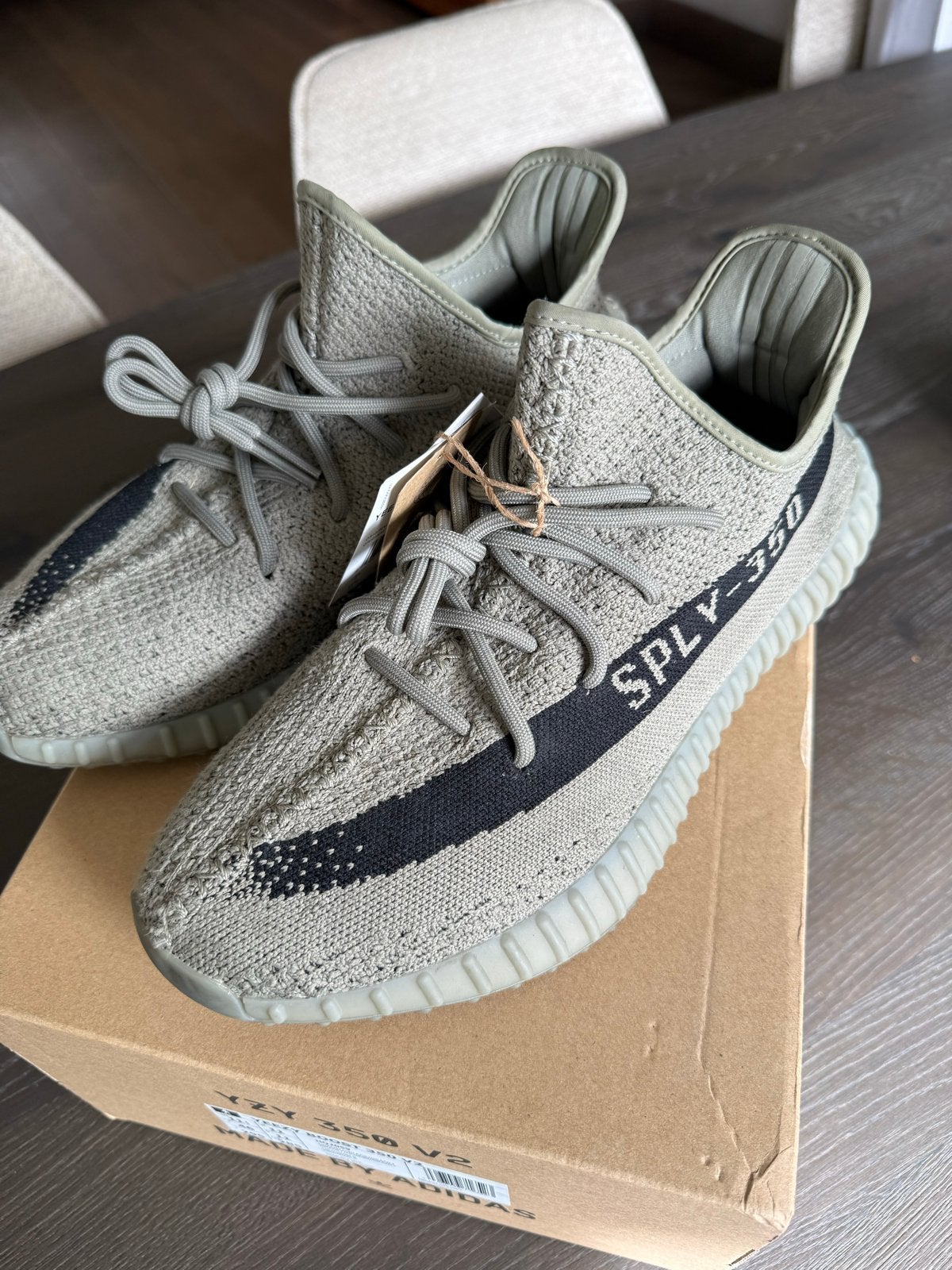 Adidas Yeezy Boost 350 V2 Granite, Kleding | Heren, Overige kleuren, Verzenden, Sneakers of Gympen, Zo goed als nieuw