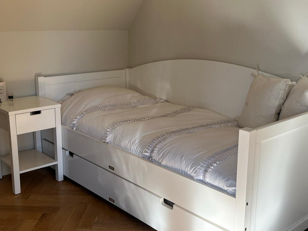 Bopita Bed 90x200 met uitschuifbaar logeerbed en nachtkastje, Ophalen, Gebruikt, 90 cm, Eenpersoons
