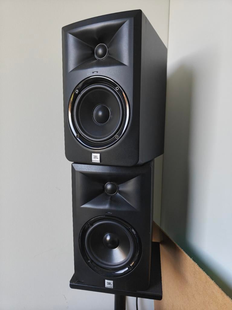 2x JBL LSR305 Studiomonitoren, Audio, Tv en Foto, Luidsprekers, JBL, Ophalen of Verzenden, Zo goed als nieuw, 120 watt of meer