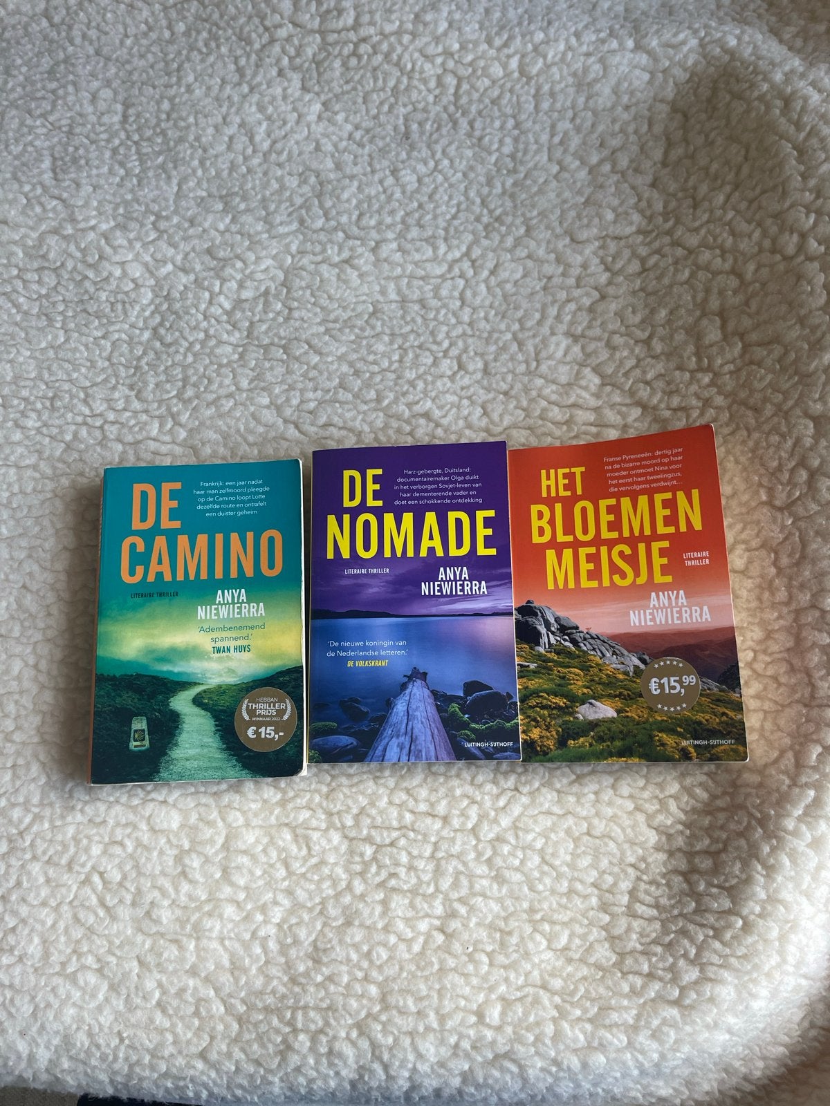 Boeken Anya Niewiera: De Camino, De Nomade, Het Bloemenmeisj, Boeken, Ophalen, Zo goed als nieuw, Nederland