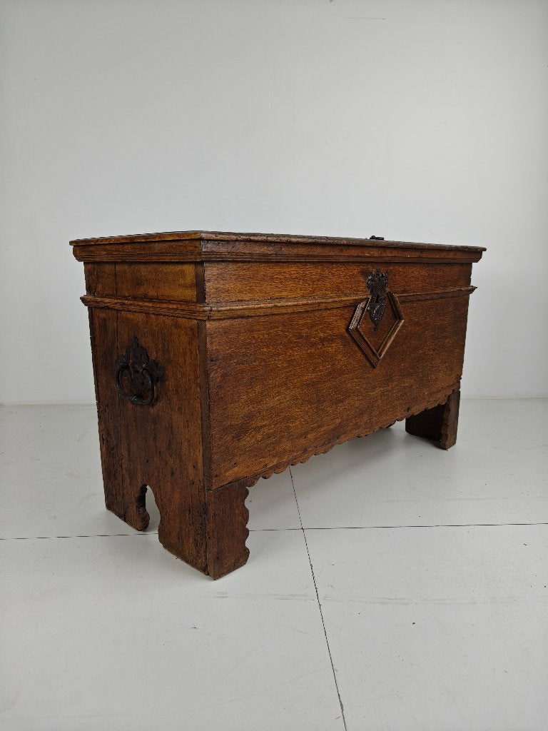 Elegante eikenhouten kist uit de 18e eeuw – Gedateerd 1756, Ophalen of Verzenden