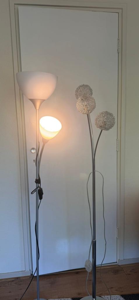 Set van 2 Staande Lampen - 1 Werkend & 1 Lampjes Vervangen, Ophalen, Modern, Decoratief, Gebruikt, Glas