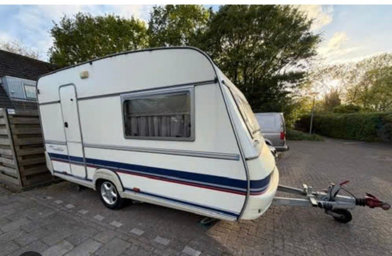 Gezoxht 2 gratis carvan of klein prijs voor cross, Ophalen, Gebruikt