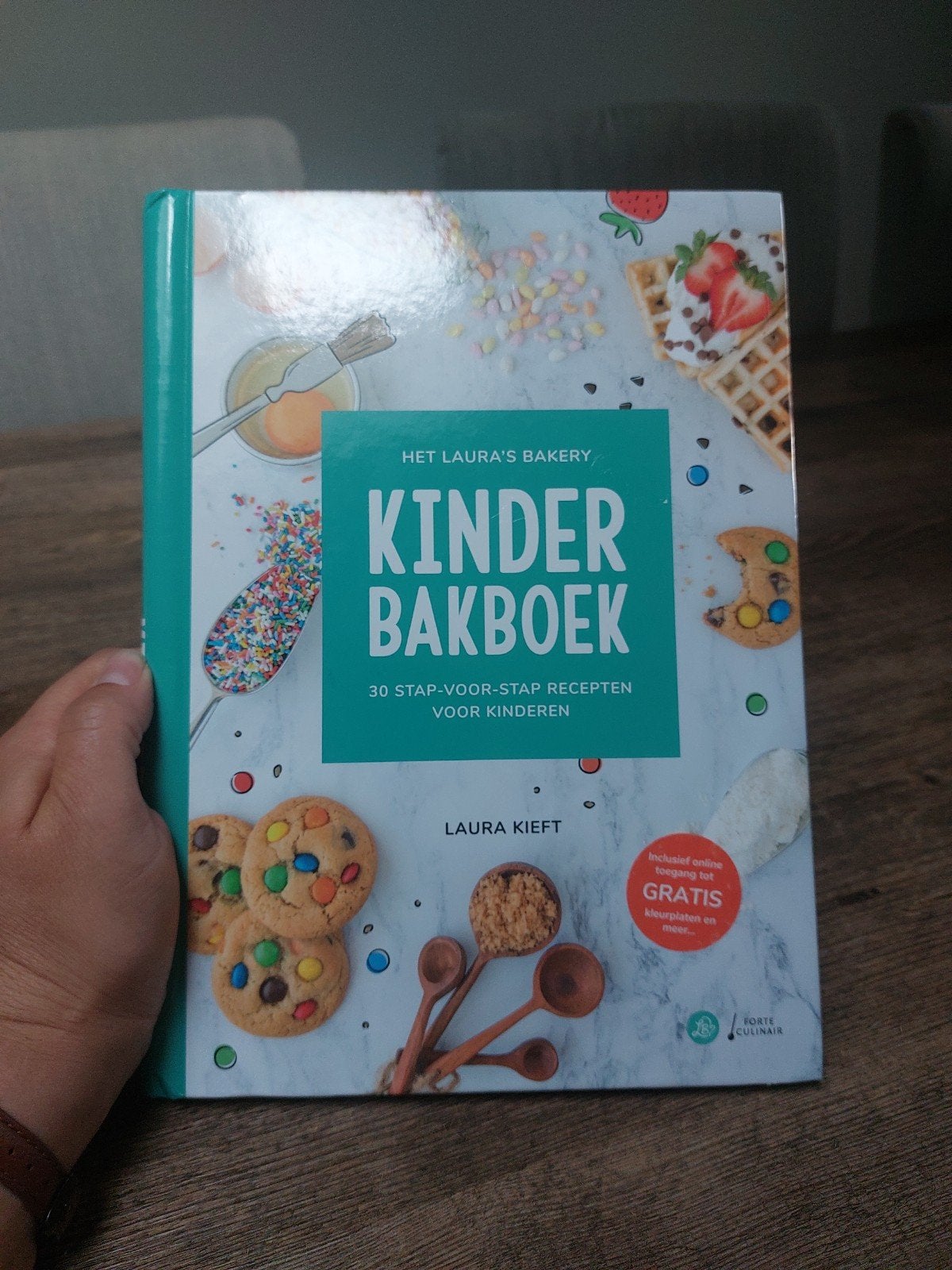 Het Laura's Bakery Kinderbakboek, Boeken, Ophalen of Verzenden, Laura Kieft, Overige gebieden, Taart, Gebak en Desserts