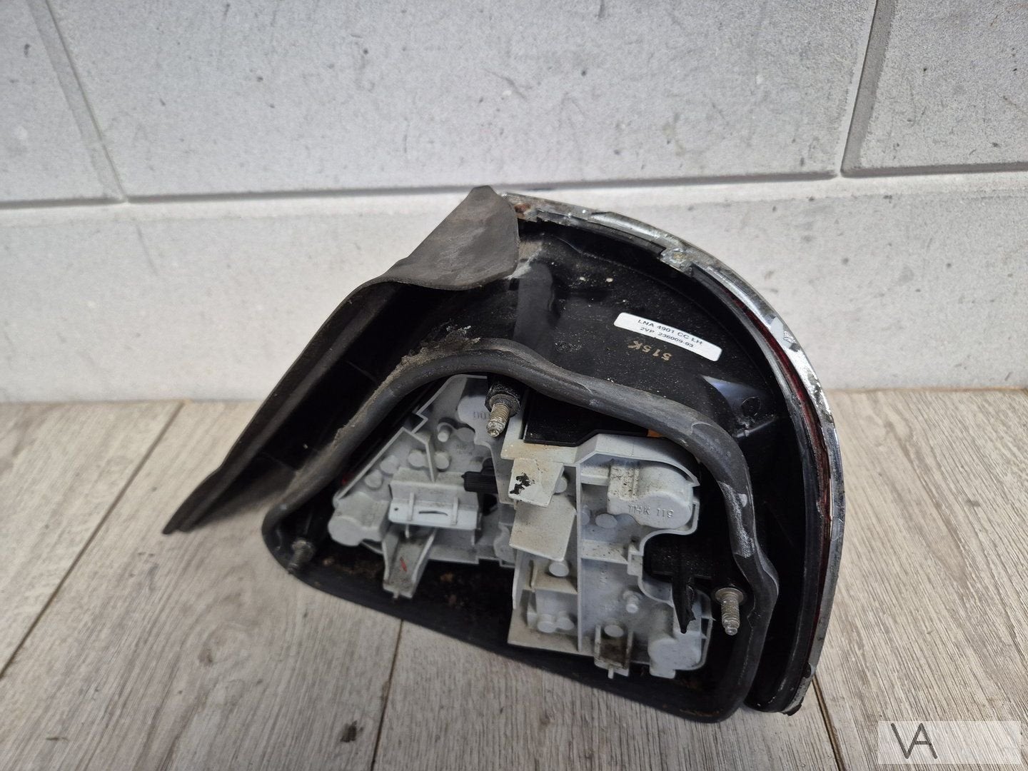 Jaguar XJ Daimler 1995 - 2003 achterlicht links chromen rand, Gebruikt, -, -, Ophalen of Verzenden