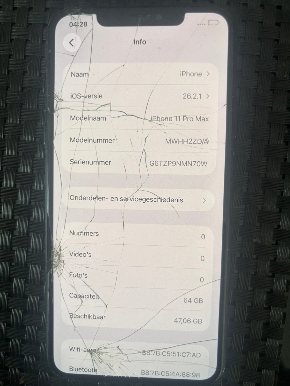 Iphone 11 pro max 64gb met kapot scherm nieuwe batterij, Telecommunicatie, Mobiele telefoons | Apple iPhone, Ophalen, 99 %, Gebruikt